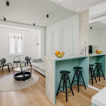 City Center Design Apartments Sarajevo Ngoại thất bức ảnh