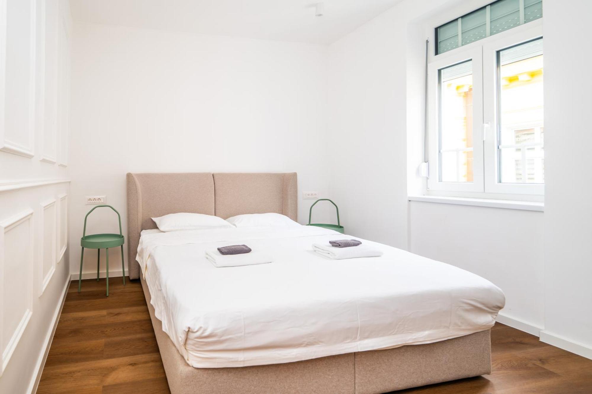 City Center Design Apartments Sarajevo Ngoại thất bức ảnh